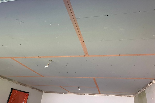 Patch Plastering Vs Full Wall Replaster: Which Option Is Right For You?